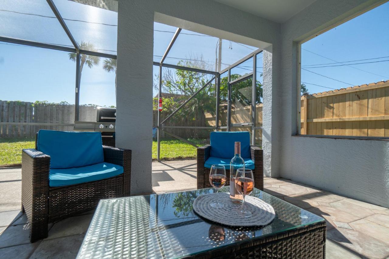 Serene Seaside Retreat - Dog Friendly - 2Br Townhouse With Shared Heated Pool Steps To Paradise Beach! Melbourne Dış mekan fotoğraf
