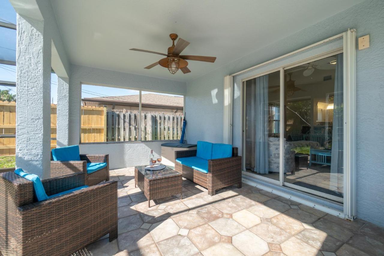 Serene Seaside Retreat - Dog Friendly - 2Br Townhouse With Shared Heated Pool Steps To Paradise Beach! Melbourne Dış mekan fotoğraf
