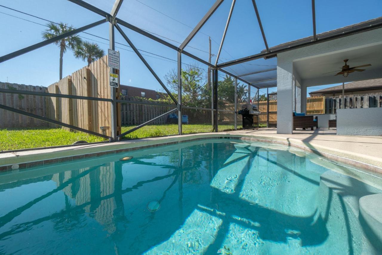 Serene Seaside Retreat - Dog Friendly - 2Br Townhouse With Shared Heated Pool Steps To Paradise Beach! Melbourne Dış mekan fotoğraf